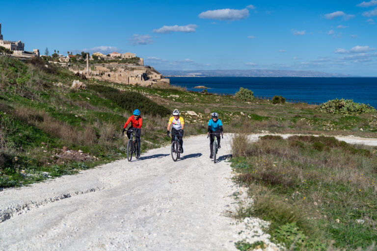 Biking Sicily -Easter Sicily 07